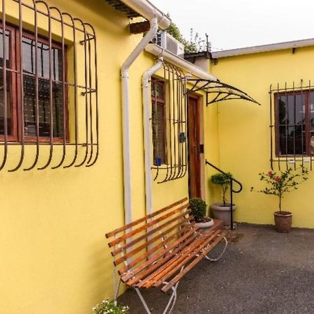 Monica'S Cottage Johannesburg Ngoại thất bức ảnh