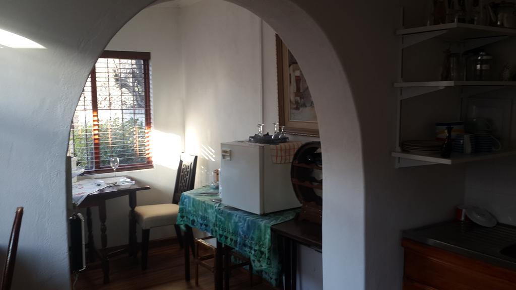 Monica'S Cottage Johannesburg Ngoại thất bức ảnh