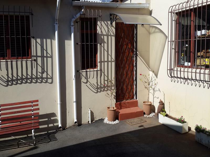 Monica'S Cottage Johannesburg Ngoại thất bức ảnh