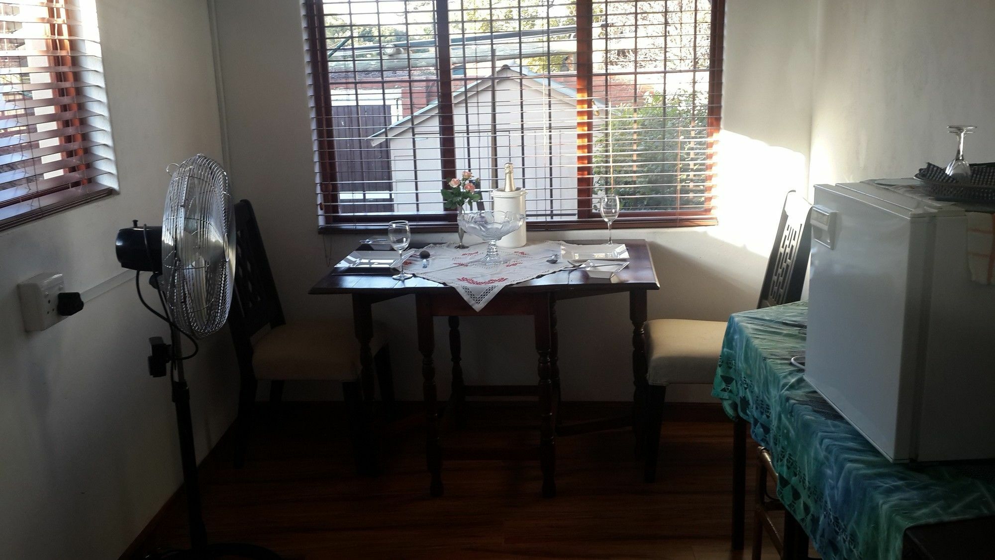 Monica'S Cottage Johannesburg Ngoại thất bức ảnh
