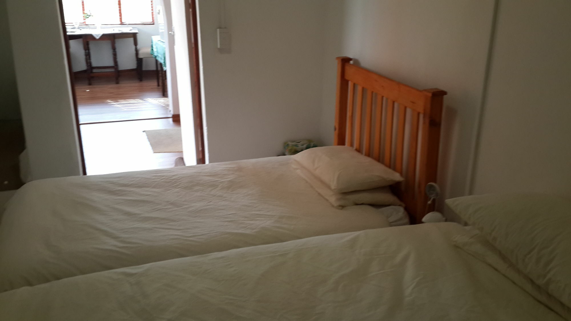 Monica'S Cottage Johannesburg Ngoại thất bức ảnh